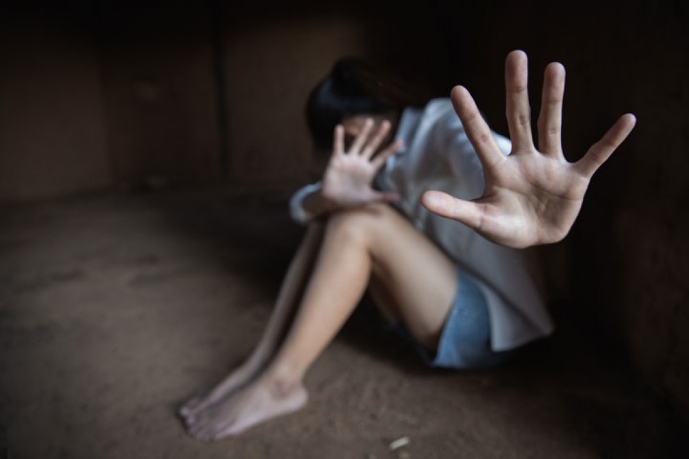 Caz șocant în nordul țării. Un bărbat și-a violat verișoara în vârstă de 13 ani